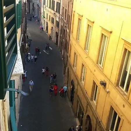 Elegante Luminoso Attico Centralissimo Lägenhet