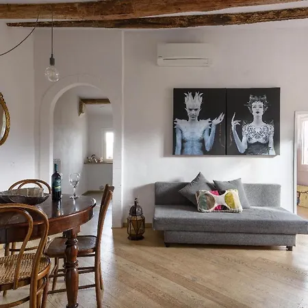 Elegante Luminoso Attico Centralissimo * Siena