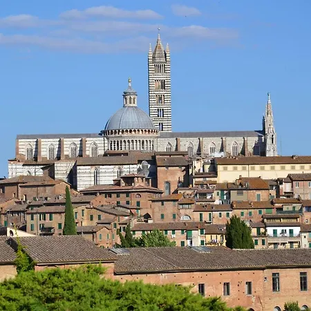 Elegante Luminoso Attico Centralissimo Appartement