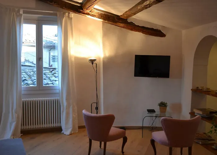 Elegante Luminoso Attico Centralissimo *